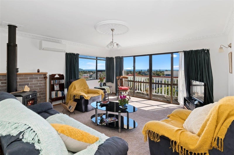 22 Sunset Terrace, Waikanae Beach, Waikanae - Carousel 2