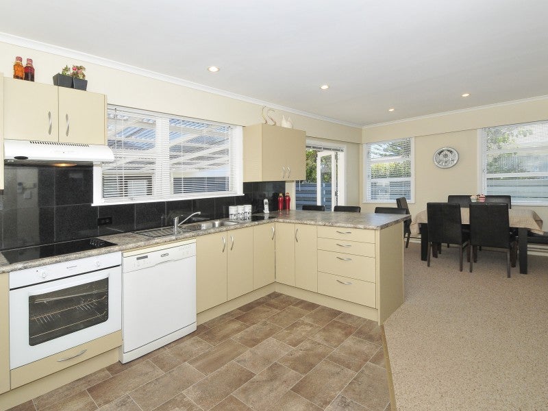 147 Taita Drive, Avalon, Lower Hutt - Carousel 2