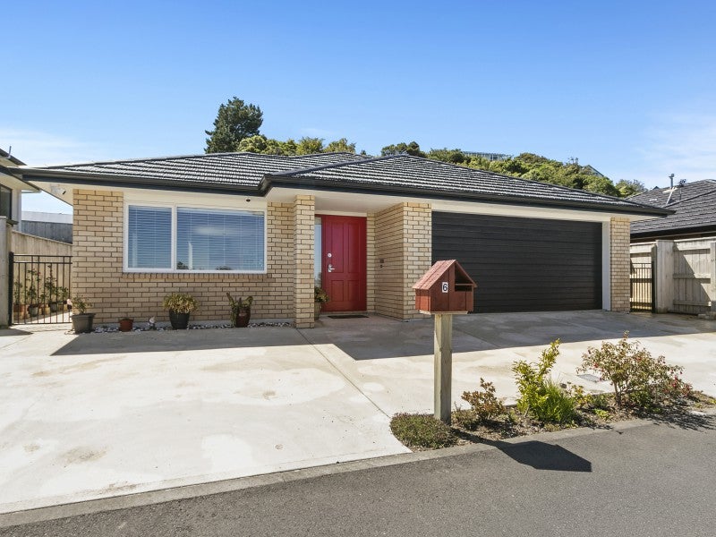 6 Lime Grove, Maungaraki, Lower Hutt - Carousel 1