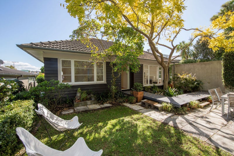 34 William Denny Avenue, Westmere, Auckland - Carousel 1