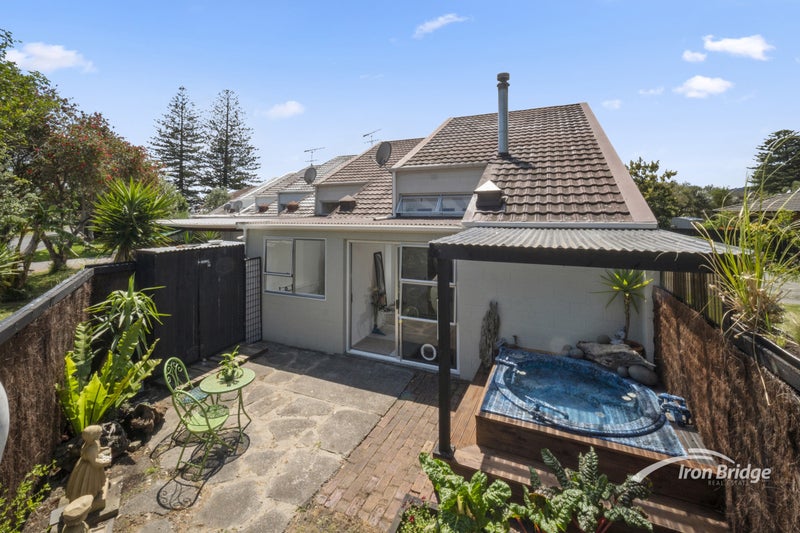 29A Springs Road, Parakai, Helensville - Carousel 1