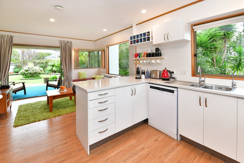 359 Gulf Harbour Drive, Gulf Harbour, Whangaparaoa - Carousel 2