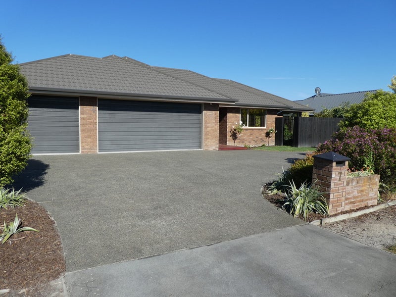 7 Hemingway Place, Spencerville, Christchurch - Carousel 1