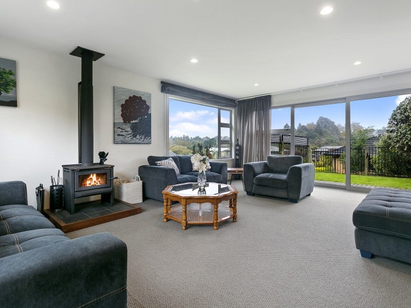 2 Meliss Brae, Rangatira Park, Taupo - Carousel 1
