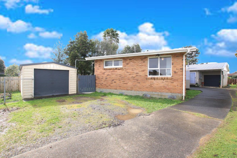 1/4 Harania Avenue, Favona, Auckland - Carousel 1