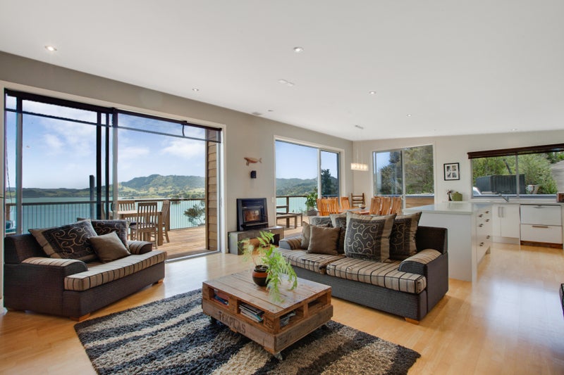 28 Kent Street, Whangaroa - Carousel 1