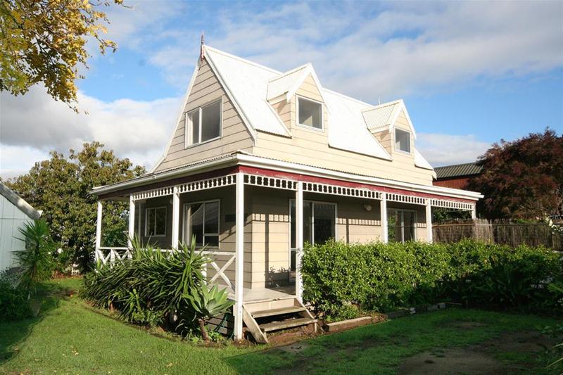 511B Ocean Road, Whangamata, Whangamata - Carousel 1