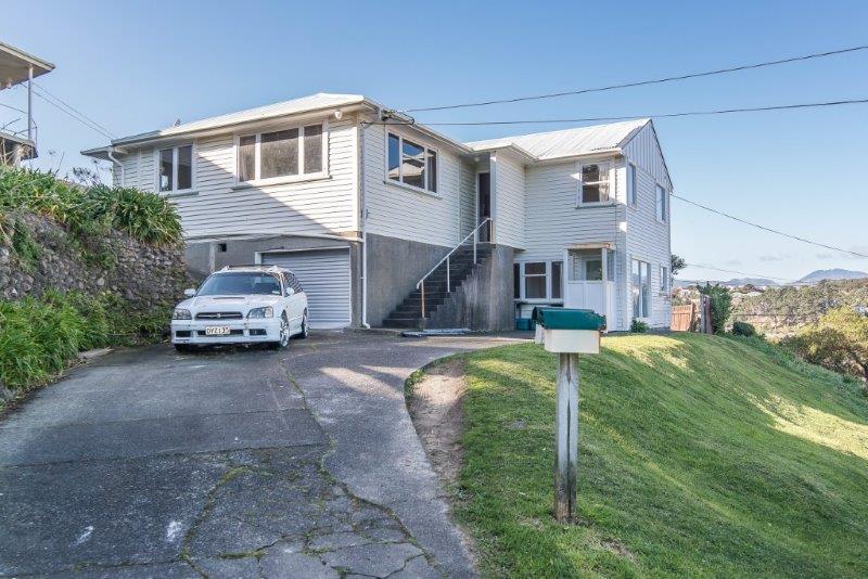 139 Maupuia Road, Miramar, Wellington - Carousel 1