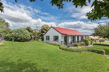 38 Aberfeldy Avenue, Highland Park, Auckland - Carousel 1