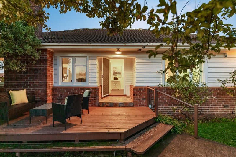 33 Meadowbank Road, Meadowbank, Auckland - Carousel 1