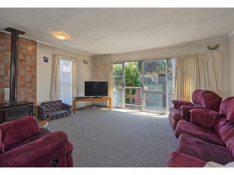 2/60 Tahunanui Drive, Tahunanui, Nelson - Carousel 2