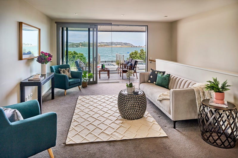 N106/326 Evans Bay Parade, Hataitai, Wellington - Carousel 1