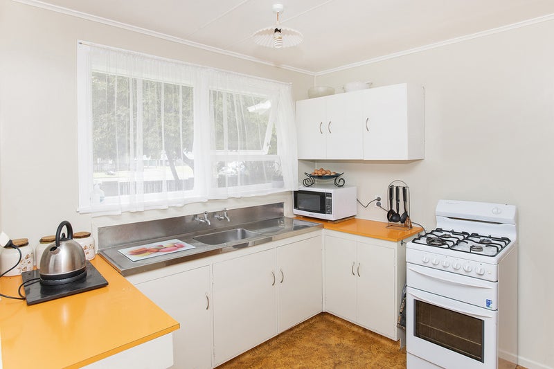 4 Hector Street, Outer Kaiti, Gisborne - Carousel 2