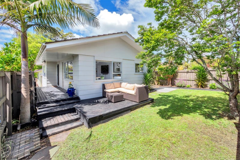 1/6 Putney Place, Ranui, Auckland - Carousel 1