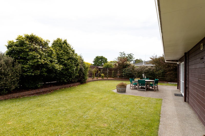 4 Huata Place, West End, Palmerston North - Carousel 17