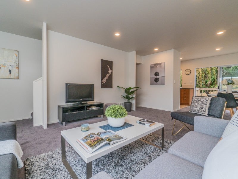 25 Winery Way, Henderson, Auckland - Carousel 1
