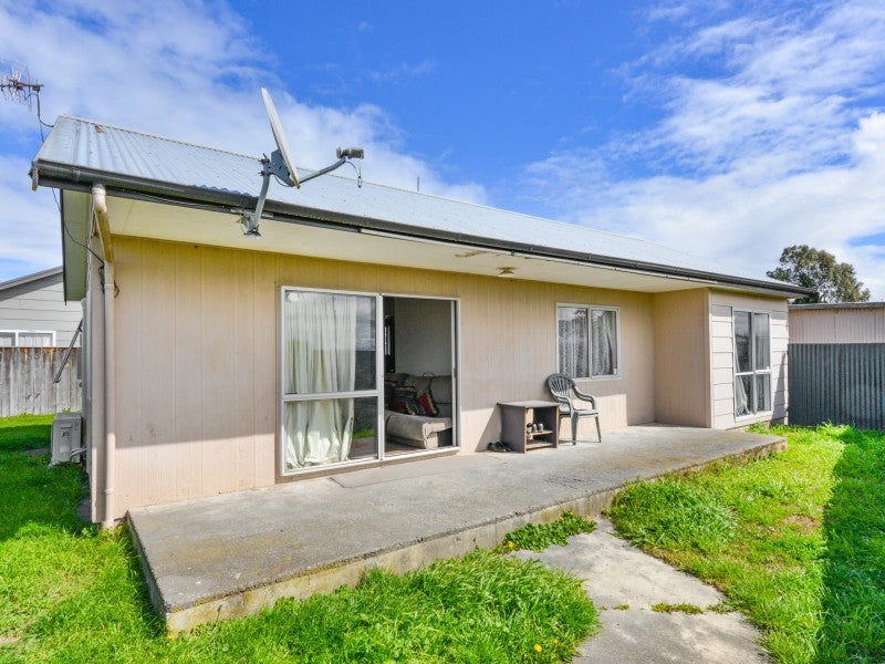 2/246 Flaxmere Avenue, Flaxmere, Hastings - Carousel 1