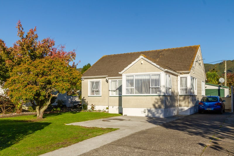 30 Hewer Crescent, Naenae, Lower Hutt - Carousel 2