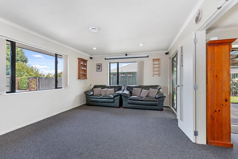 2/29 De Havilland Street, Hornby, Christchurch - Carousel 2