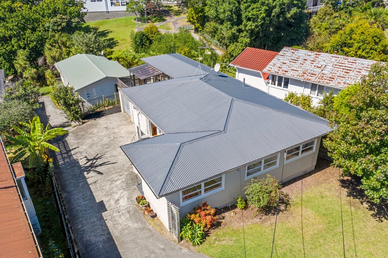 1/289 Rangatira Road, Beach Haven, Auckland - Carousel 26