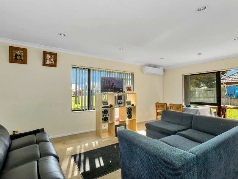 2 Old Park Place, Takanini, Auckland - Carousel 2