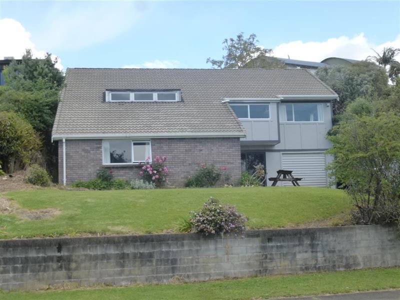 115 Hilton Drive, Whangamatā - Carousel 1