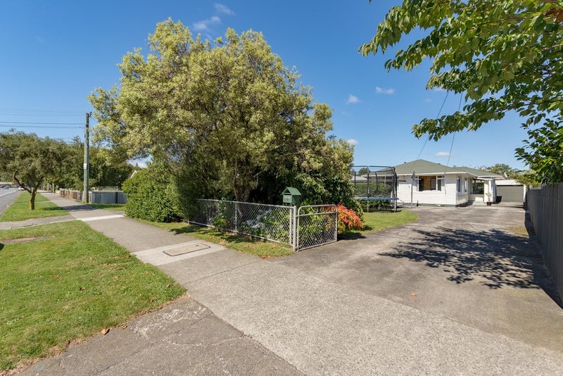 15 Moonshine Road, Trentham, Upper Hutt - Carousel 21