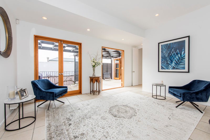 32 Fife Street, Westmere, Auckland - Carousel 2