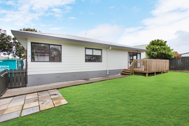 2/22 Barneys Farm Road, Clendon Park, Auckland - Carousel 1