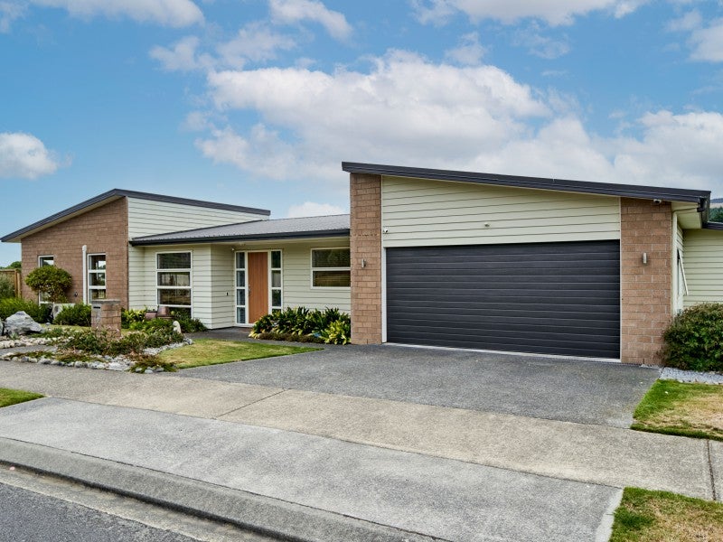 19 Gray Street, Pukerua Bay, Porirua - Carousel 1