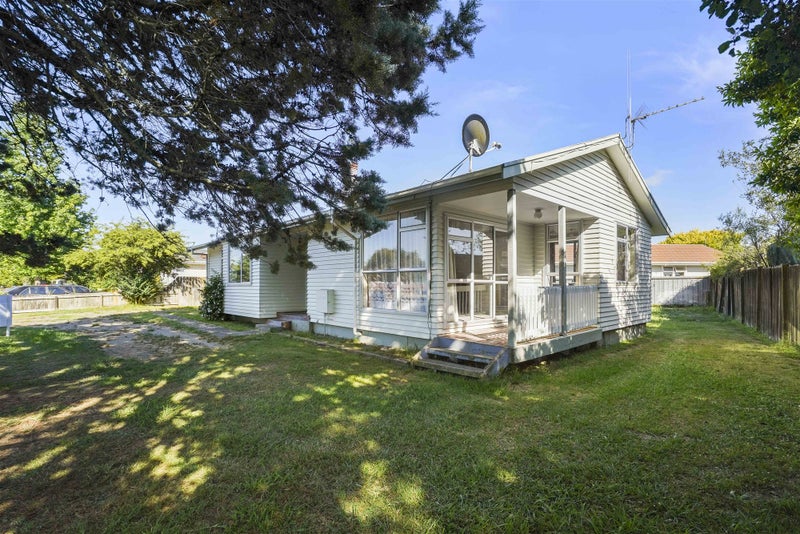 17 Bishops Lane, Nawton, Hamilton - Carousel 1