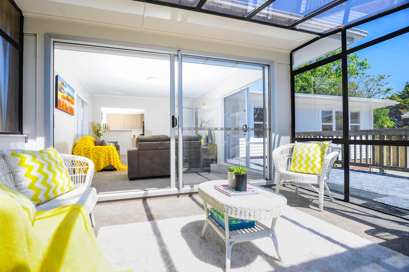 13 Orsova Place, Lynfield, Auckland - Carousel 2