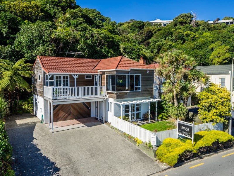 15 Moana Road, Plimmerton, Porirua - Carousel 2