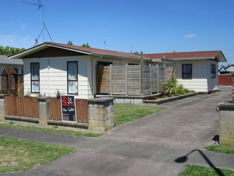 9 Campion Road, Riverdale, Gisborne - Carousel 1