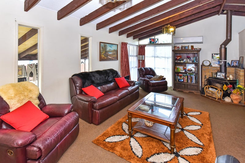 4 Damian Way, Weymouth, Auckland - Carousel 1