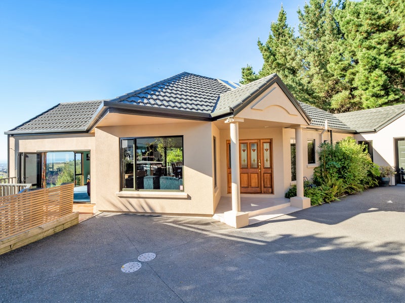 33 Harry Ell Drive, Cashmere, Christchurch - Carousel 2