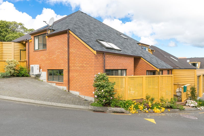 51 Futuna Close, Karori, Wellington - Carousel 1