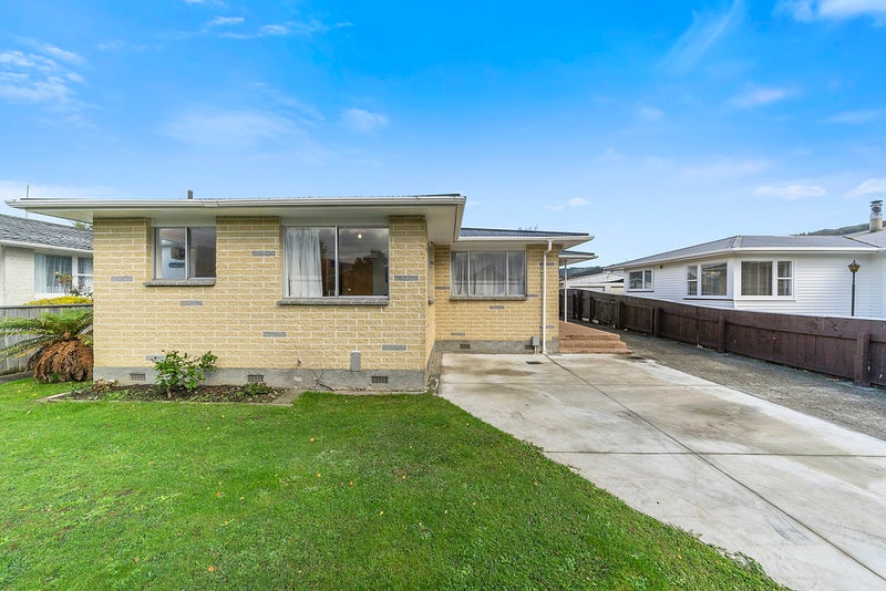 67 Kashmir Avenue, Clouston Park, Upper Hutt - Carousel 16