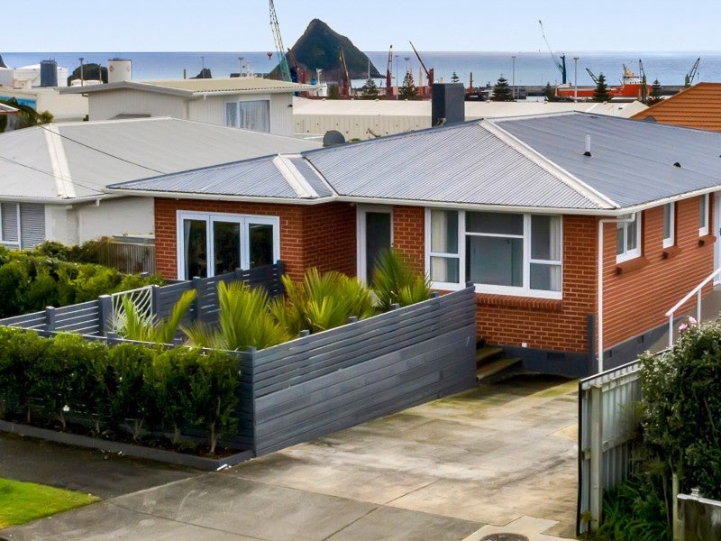 17 Skinner Street, Blagdon, New Plymouth - Carousel 1