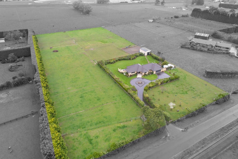 81 White Horse Drive, Westbrook, Palmerston North - Carousel 1