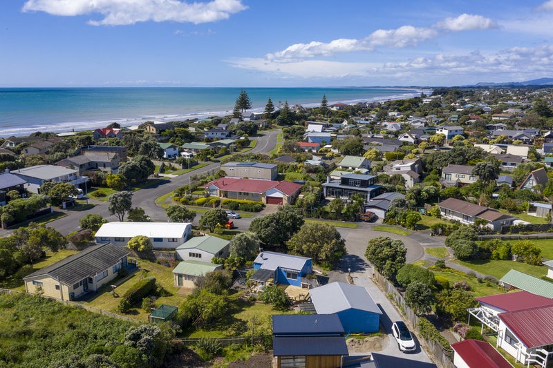 4 Pio Pio Place, Waikanae Beach, Waikanae - Carousel 26