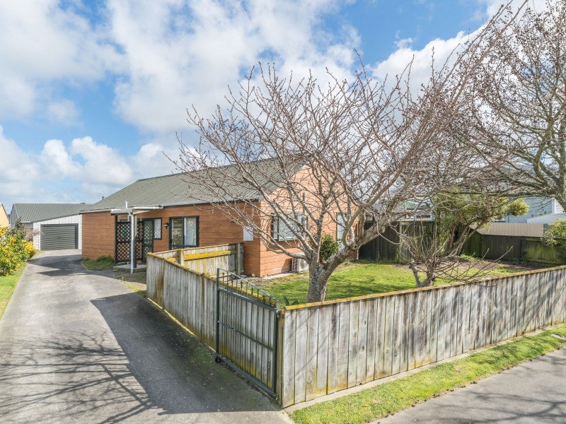 27 Charles Cross Street, Longburn, Palmerston North - Carousel 2