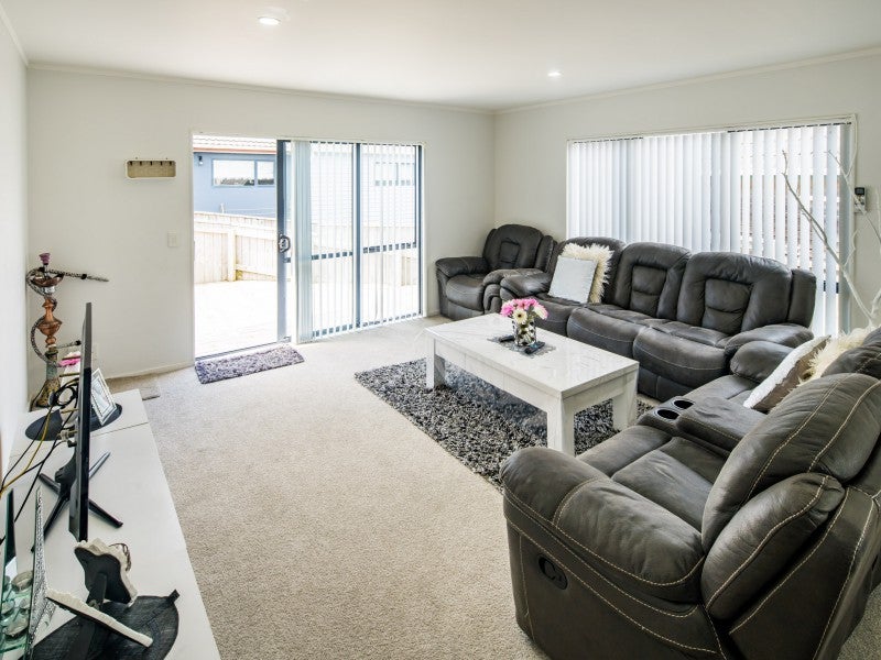 37 Bowes Crescent, Strathmore Park, Wellington - Carousel 1