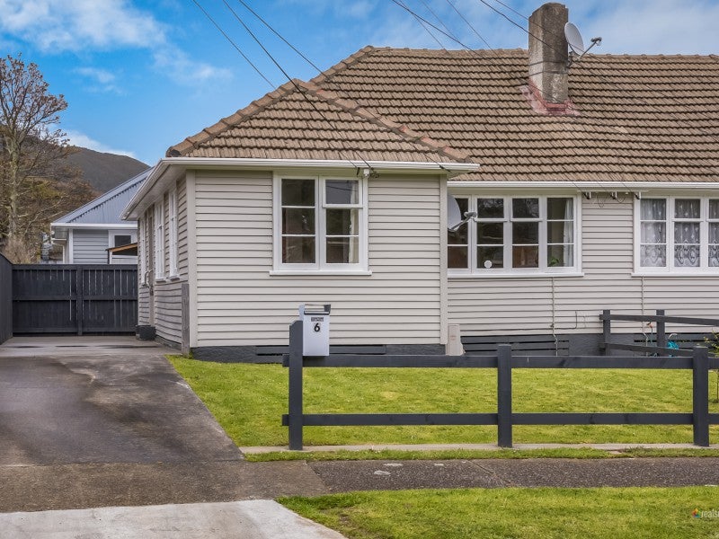 6 Langford Street, Naenae, Lower Hutt - Carousel 1