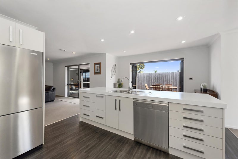 11 Alford Place, Huntington, Hamilton - Carousel 2