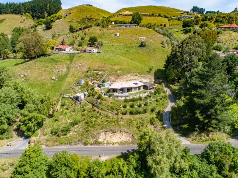 15 Whakapirau Road, Hastings - Carousel 21