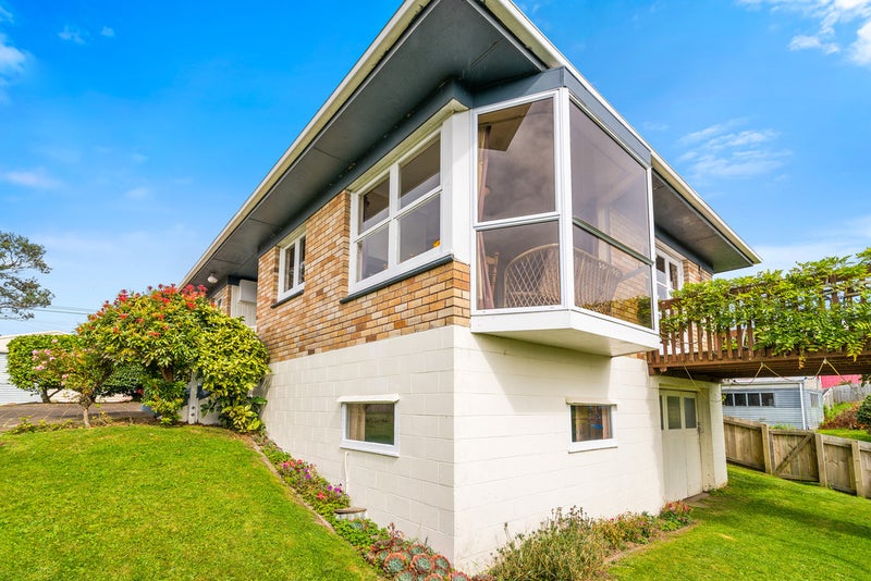 37 Hood Street, Ngongotaha, Rotorua - Carousel 1