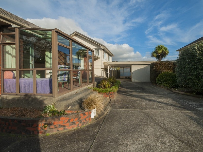 44 Gordon Street, Avalon, Lower Hutt - Carousel 2