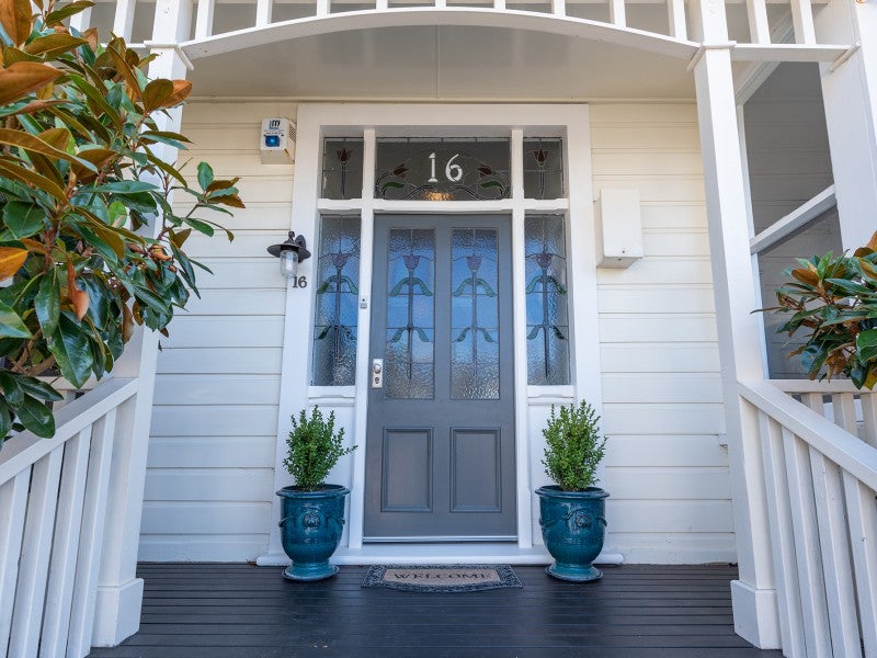 16 Naughton Terrace, Kilbirnie, Wellington - Carousel 2