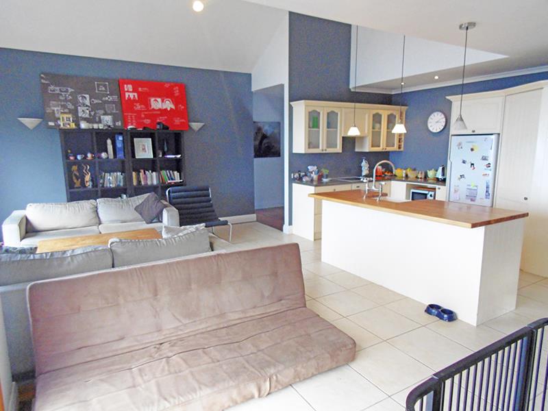 66 Kauri Point Road, Laingholm, Auckland - Carousel 2